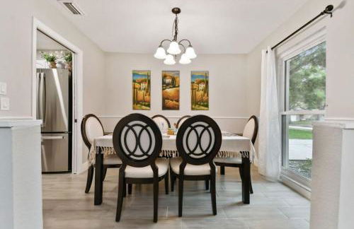 Red Royalty Pool, King Bed, Yard - Foto 15