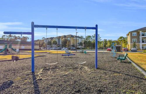 3BR Family Suite with Games & Pool - Foto 37