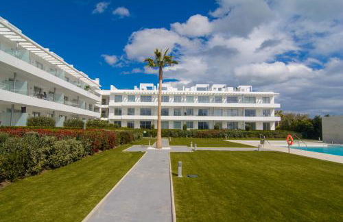 Belaire 4 bedroom apartment - Photo 35