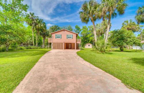 Relax Fireside Riverfront Inglis Duplex with Dock - Foto 26