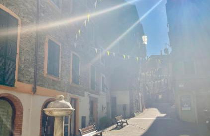 Casa Celestine in Via Orsini Isolabona Liguria Italy Sleeps 5 - Foto 22