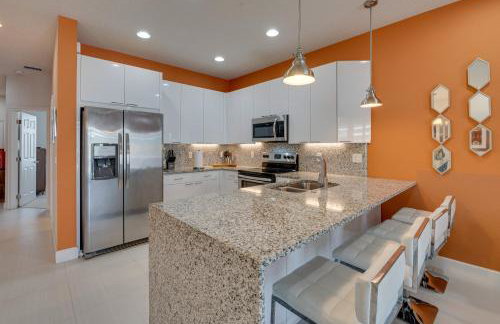 Townhome with Lanai about 9 Mi to Disney! - Foto 12