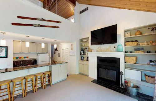 Snowbird Condo #170-D - Photo 3