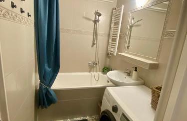 Apartment near Metro Station and Park - Foto 15