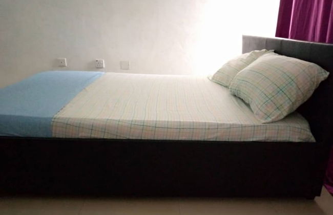 Sleeps8- Private Secure Parking- Garden- Aircon - Foto 5