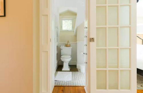 The Arts & Crafts House with Skylights, Deck, Jetted Bathtub - Foto 35