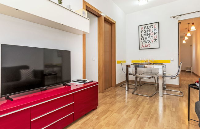 2 bedroom Apartment in Barcelona - Photo 11