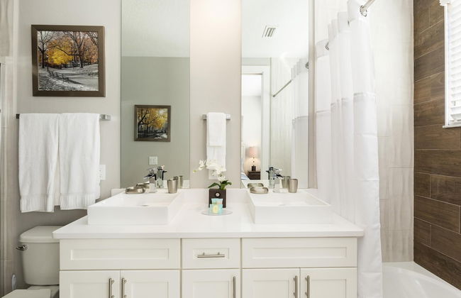 4 BR 4 BA Villa 1804ft 5min Disney BBQ - Foto 2