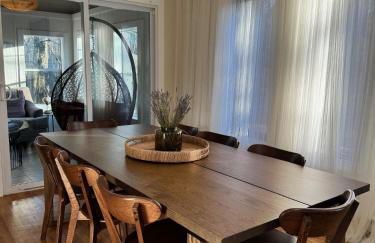 Poconos Chalet -Kayaks- HotTub-Karaoke-Lake - Foto 12