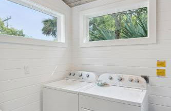 Folly Vacation 620 Three Bedroom Home, one block to the beach and pet friendly - Foto 35