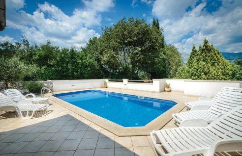 4 Bedroom Cozy Home In Gruda - Photo 8