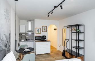 Kleines Apartment mit Balkon - Foto 9