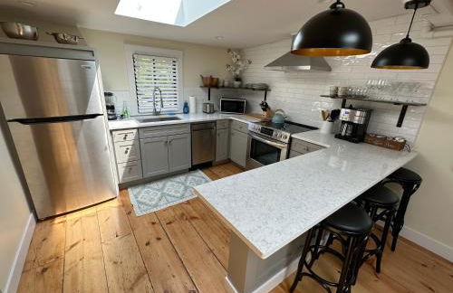 Epic Downtown Newport 6BR Whole House w Parking - Foto 6