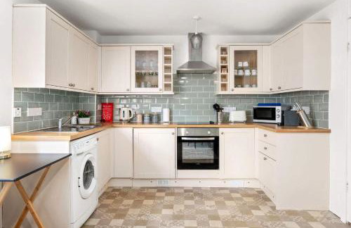 Modern 1BR Apartment - Close to ferry terminal with free parking - Foto 4