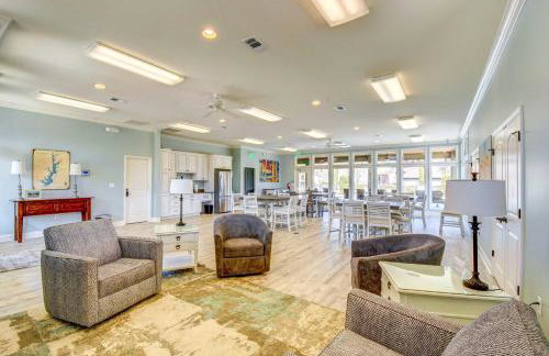 West Union Townhome with Patio and Lake View - Foto 39