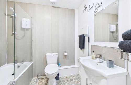 Bijou Abode- bungalow with free private parking - Foto 9