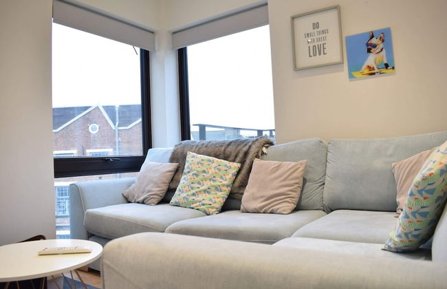Bright 1 Bedroom Flat in North London With Balcony - Photo 6