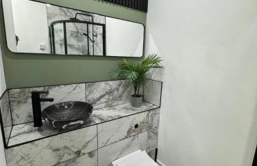 ResiLets - Plessey Road House, Large, Modern Home - Foto 13