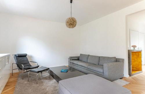 Idyllisches, neu renoviertes Haus mit Steg am See - Photo 2