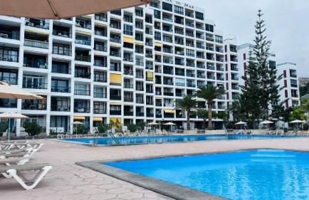 Apartamento con piscina y parking en Playa de las Américas - Foto 35