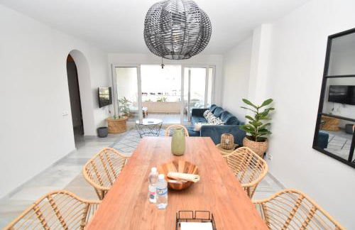 Expoholidays - Apartamentos Puerto Almerimar - Foto 1