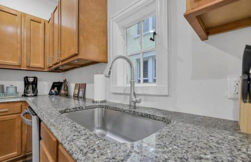 OSU and Short North 4 Bedroom Patio and Garage with EV - Foto 13