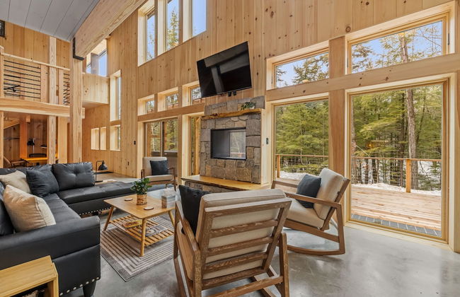 Ski Cabin w Hot Tub Gas Fireplace Near Cranmore - Photo 8