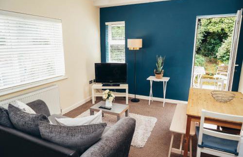 Large Apartments next to East Midlands Airport with Free Gated Parking! - Photo 25