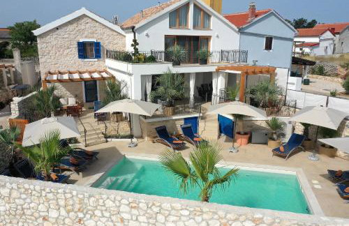 Meladonia - Luxury Villas - Photo 1
