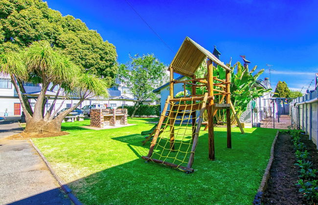 BM Gardens Apartment Hotel - Photo 28