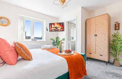 Stylish Home Hot Tub EV Parking - Foto 11