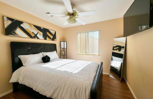 Spacious 4BR Fam Retreat King Bed WIFI And Parking - Foto 3