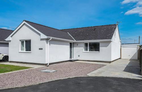 Family-Friendly Retreat between Beach & Mountains - Foto 25