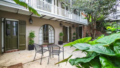 Updated Bourbon Street Condo with Smart TVs! - Foto 3