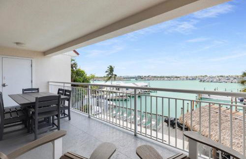 Curacao - Large 2x2 Waterfront Condo Great View Pool & Dock - Photo 17