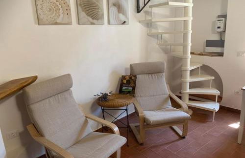 In piazza Casale Marittimo - Foto 5