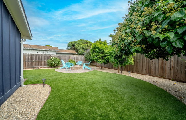 Charming 2 BDR Seaside Cottage 5 Min to Beach! - Foto 32