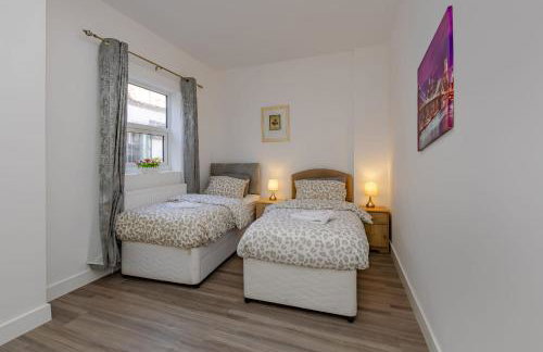 Coral Bay Seaside Aparto - Foto 5