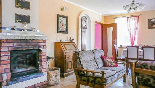 Nice Home In Pl-76-113 Postomino - Foto 5