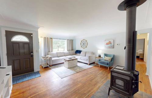 Rustic Kirtland Farmhouse Retreat - Foto 2