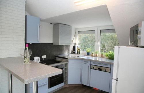 Moderne Wohnung mit Balkon, Küche, Garten Smart-TV - Photo 15