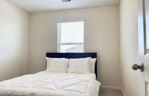 Spacious 3BR with Loft and Patio - Foto 32