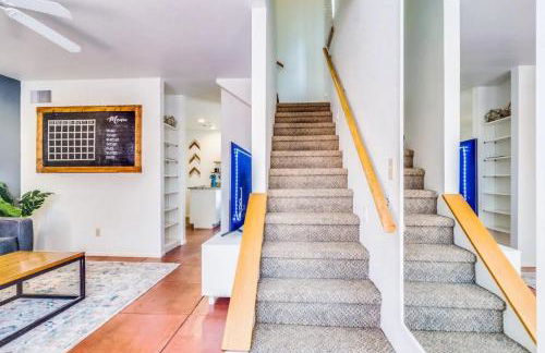 2BR Hideaway with Patio Springtime in Downtown - Foto 26