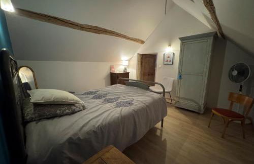 Gîte indépendant pouvant accueillir jusqu'à 6 personnes, situé dans une forêt - Foto 5