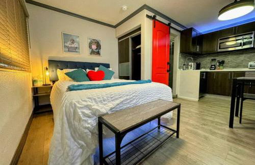 Modern condo near Fremont Street - Foto 34