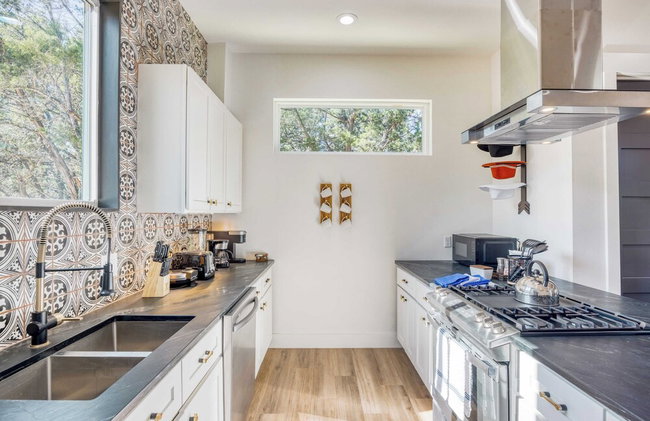 Pool, Hot Tub, Game Room, Fire Pit Luxe & Private 4bdr Maverick by Avantstay - Foto 23