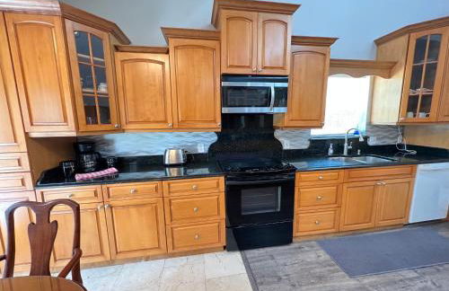 Resort Like house, 4 bedrooms, 3 bathrooms - Photo 19