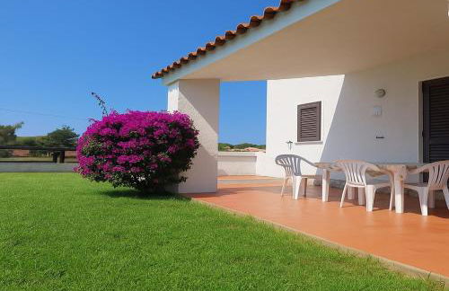 Carasau 200m from the Beach - Garden - BBQ - Wi-Fi - Parking - Pet Friendly - Foto 1