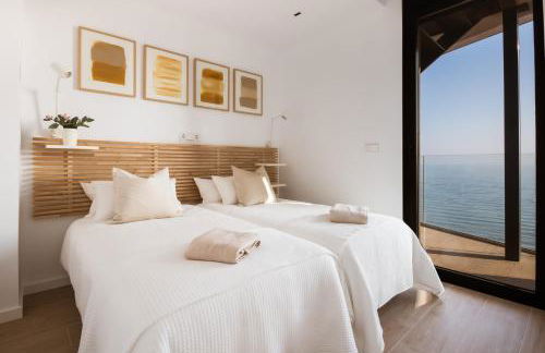 Modern sea front jacuzzi Blue Sky - Photo 23