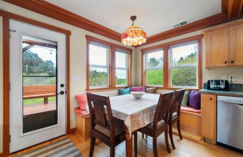 3BR Hot Tub Ocean Views & King Beds Near Beach - Foto 11